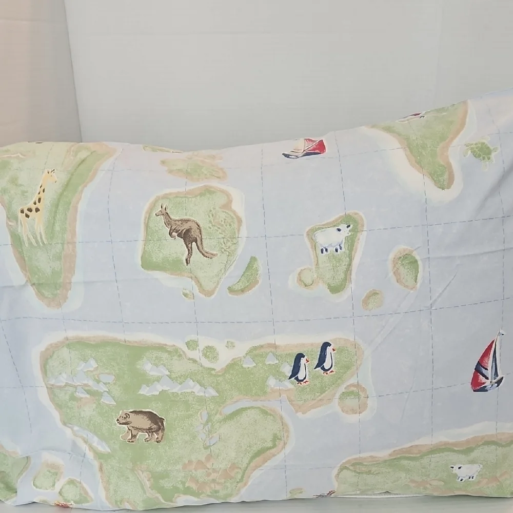 Pottery Barn Kids Vintage Explorer Island Animals & Sailboat Twin Flat Duvet